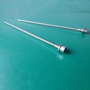 Stainless thermowell probe for screw mounting